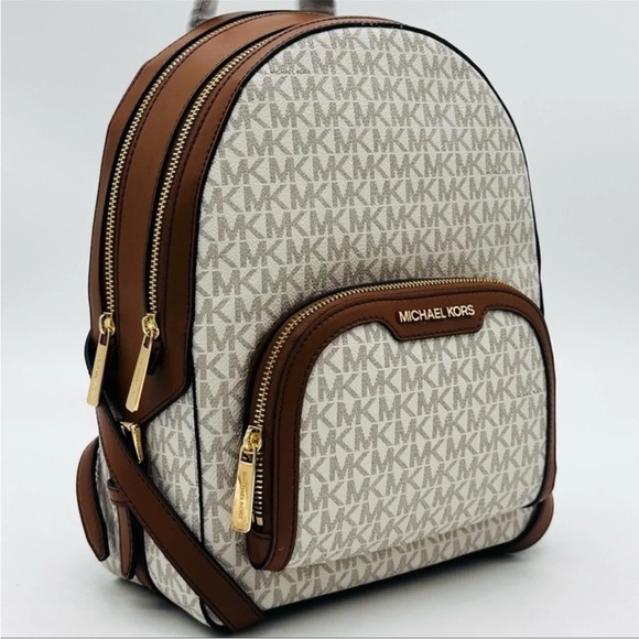 Michael Kors Medium Jaycee Zip Packet Backpack Vanilla - Picture 3 of 12